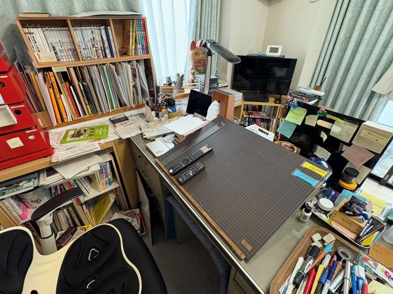 Le bureau de travail de Arakawa